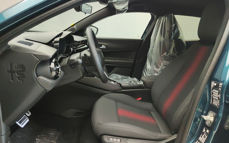 JUNIOR 1.2 136CV HYBRID EDCT6 SPECIALE